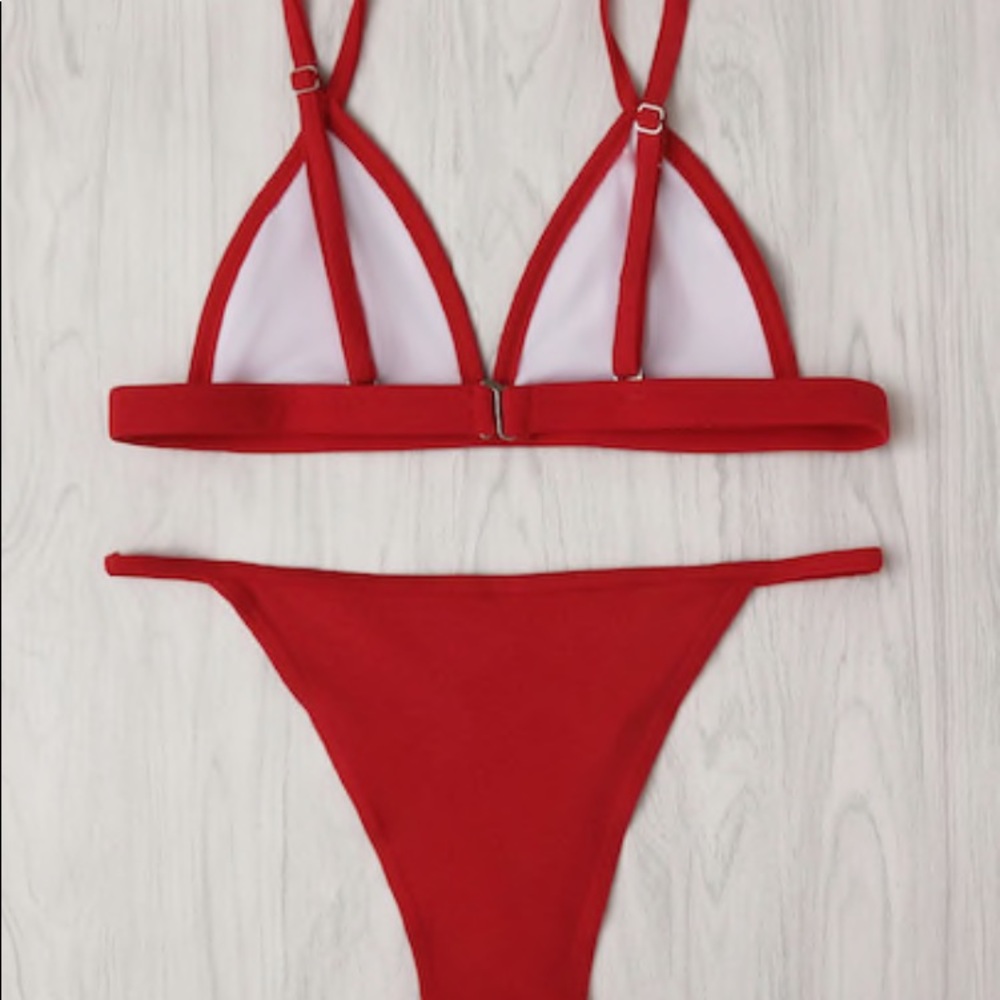 Red Bikini - Picture 2 of 5